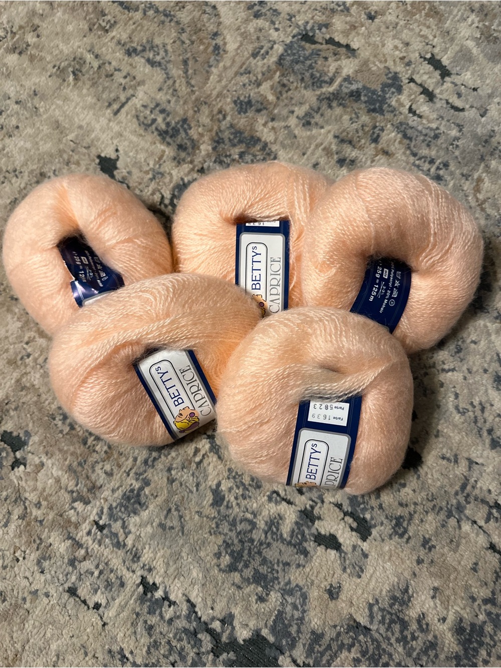 Betty's Capri Peachy Pink Soft Yarn - 5 Skeins